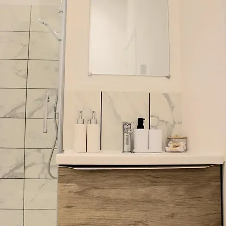With Bedroom Near Train Station Apartament