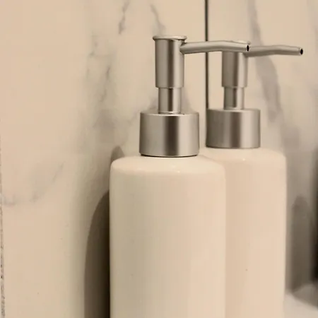 With Bedroom Near Train Station *