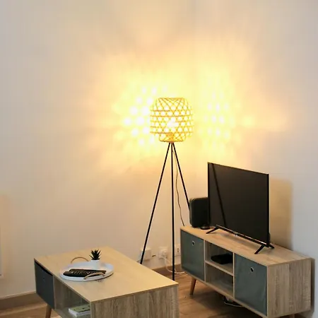 With Bedroom Near Train Station