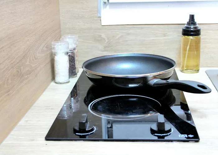 With Bedroom Near Train Station * Reims