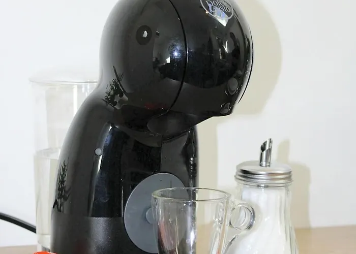 With Bedroom Near Train Station Appartement *